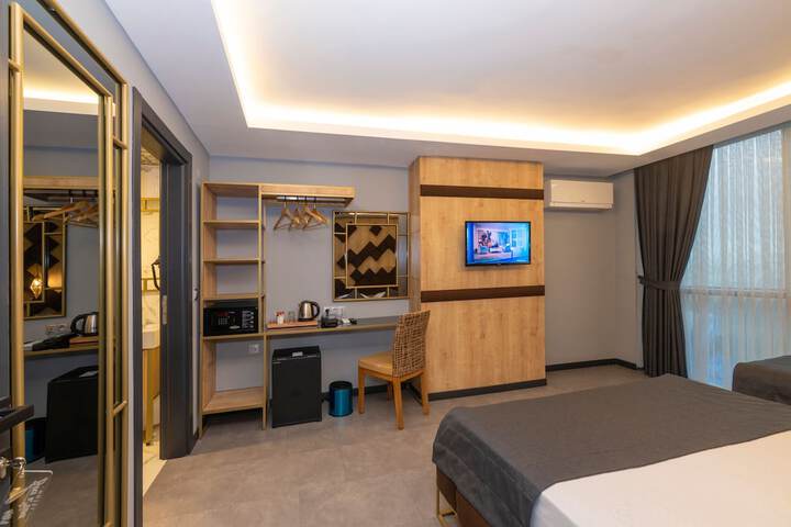 Room 22 of 45