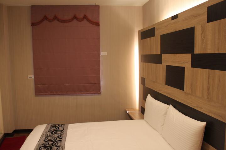 Room 16 of 91