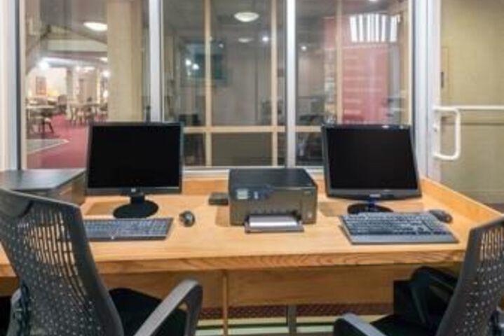 Business Center 8 of 32