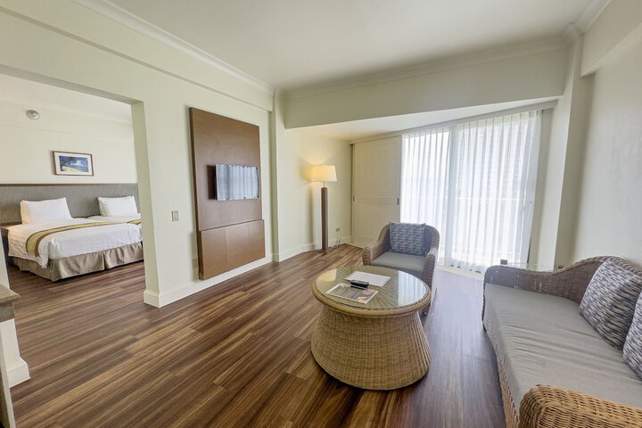 Room 34 of 226