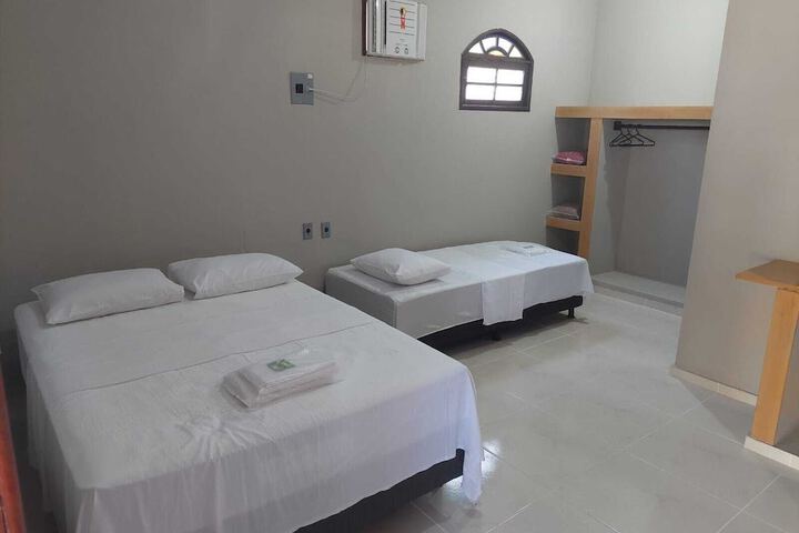 Room 7 of 13