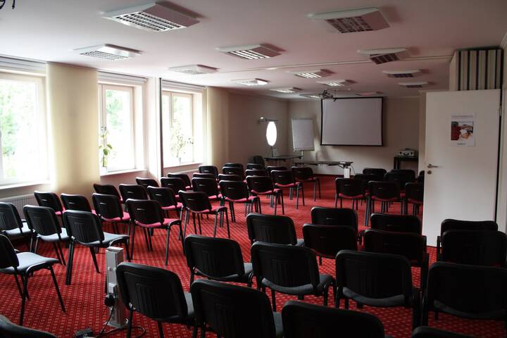 Meeting 33 of 47