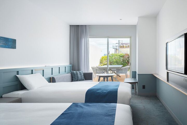 Room 42 of 203