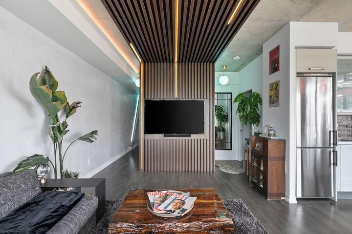 Room 20 of 185