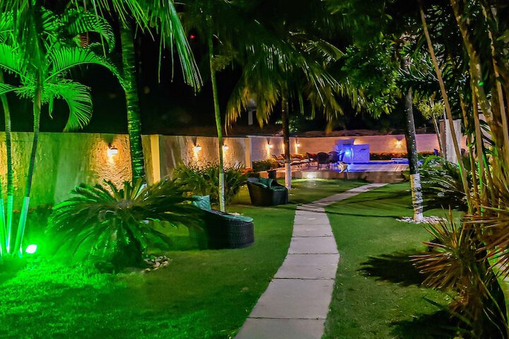 Hotel Exterior 86 of 113