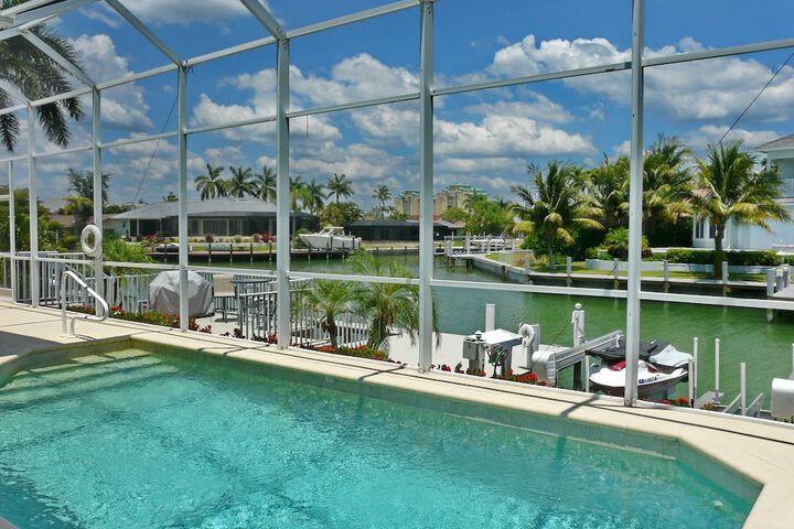 Pool 16 of 26