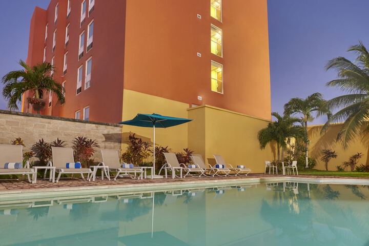 Pools & Facilities