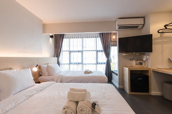 Room 3 of 71