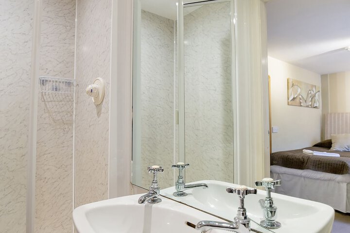 Bath Interior