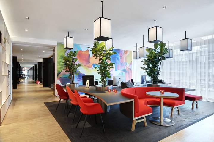 Guest Lobby