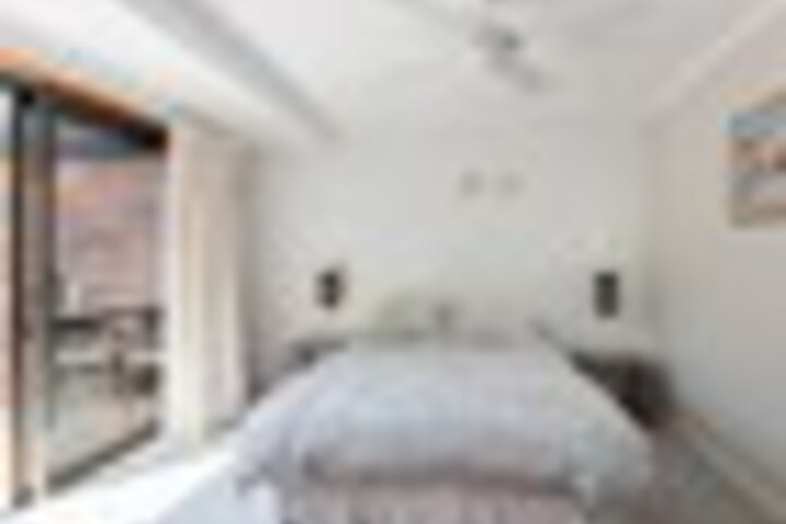 Room 11 of 78