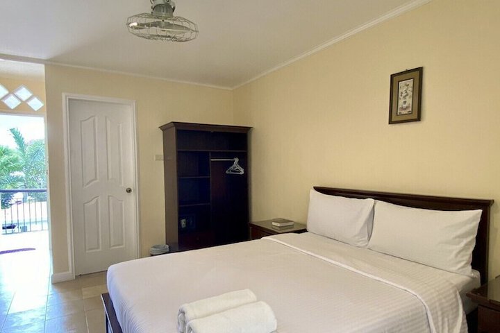 Room 16 of 47
