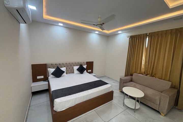 Room 26 of 47
