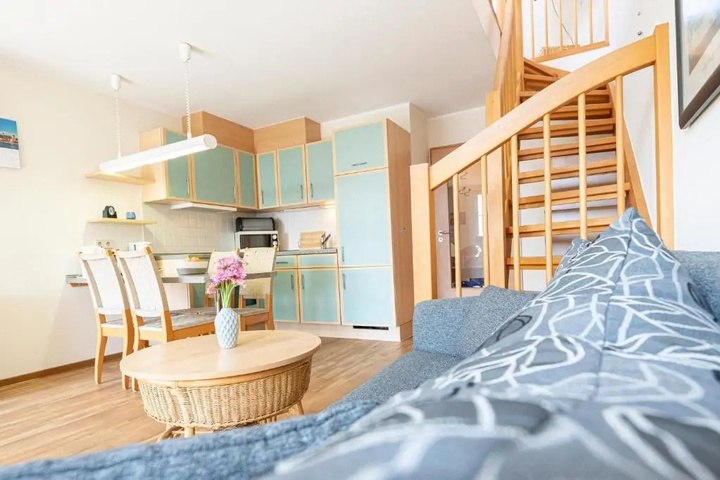 Room 3 of 16