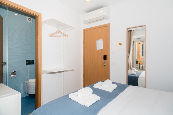 Room 31 of 76