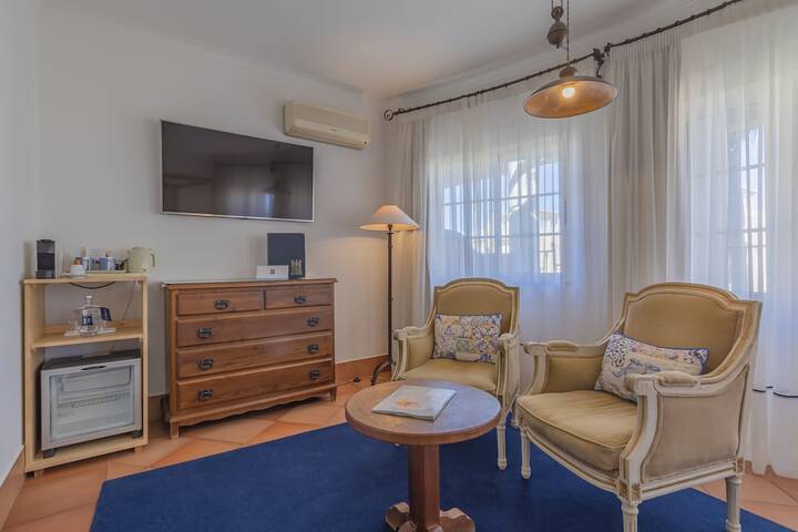 Room 28 of 133