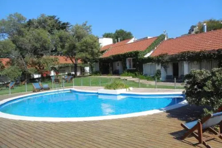 Pool 8 of 13