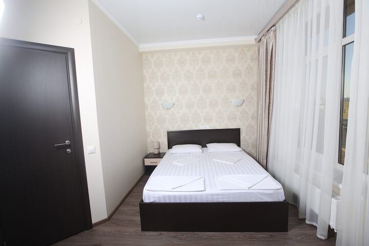 Room 18 of 86