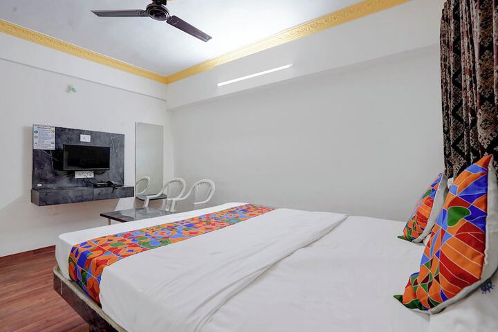 Room 8 of 29