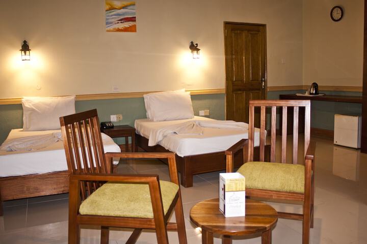 Room 3 of 64