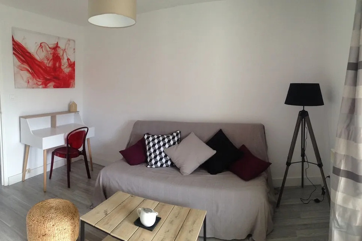 Room 3 of 10