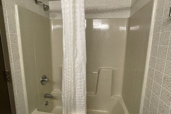 1 King Bed Suite (8 of 13)
