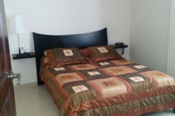 CANCUN ZONE HOTEL