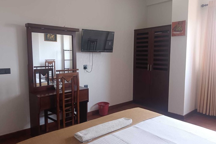 Room 64 of 67