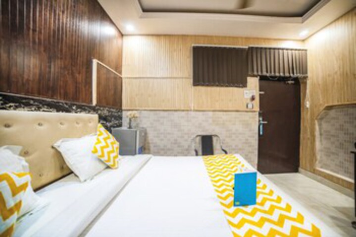 Room 6 of 23