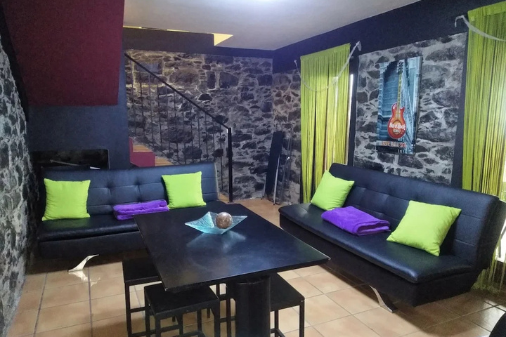 Room 4 of 21