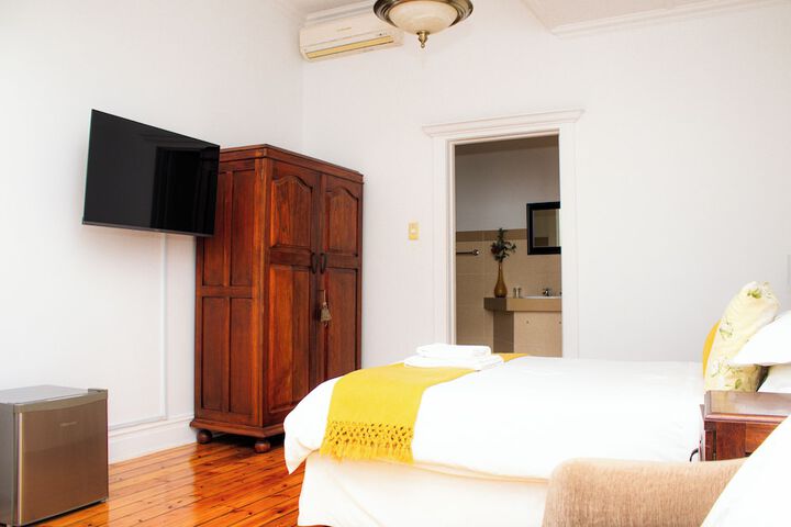 Room 16 of 65
