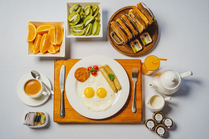 Breakfast/Coffee Service 55 of 82