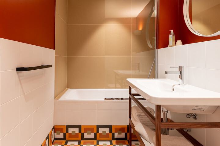 Clean Restrooms