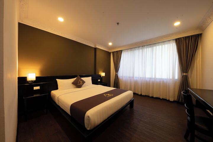Room 13 of 72