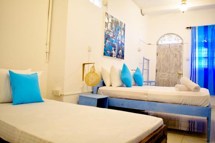Room 9 of 70