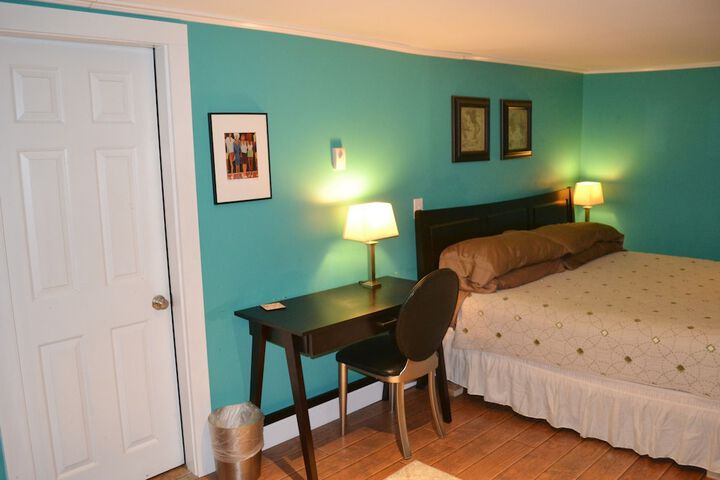 Room 5 of 24