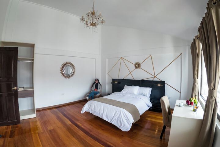 Room 14 of 32