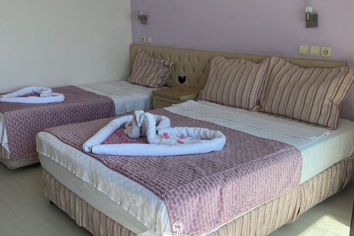 Room 5 of 15