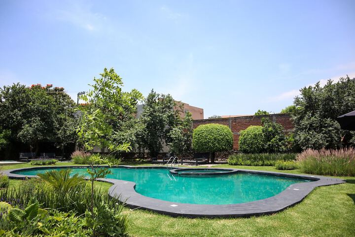 Pool 46 of 107