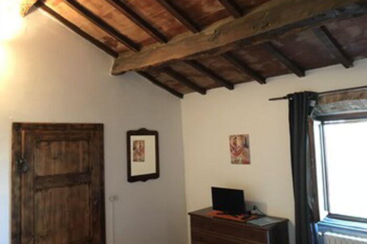 Room 27 of 28