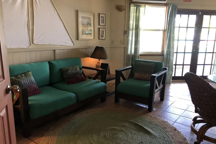 Room 12 of 35