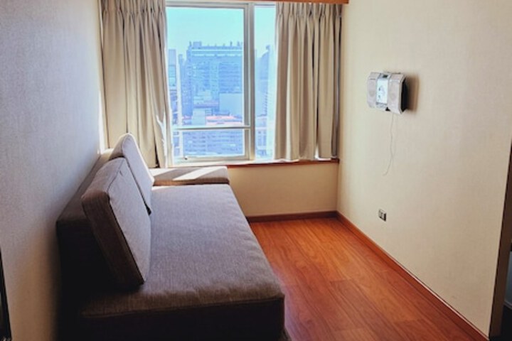 Room 49 of 77