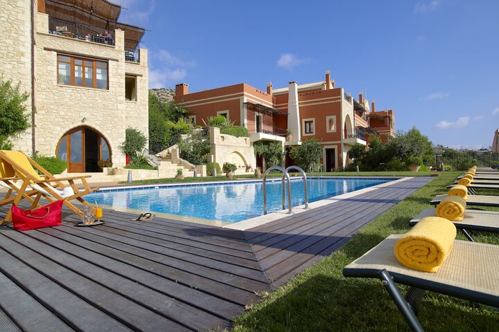 Pool Hotel
