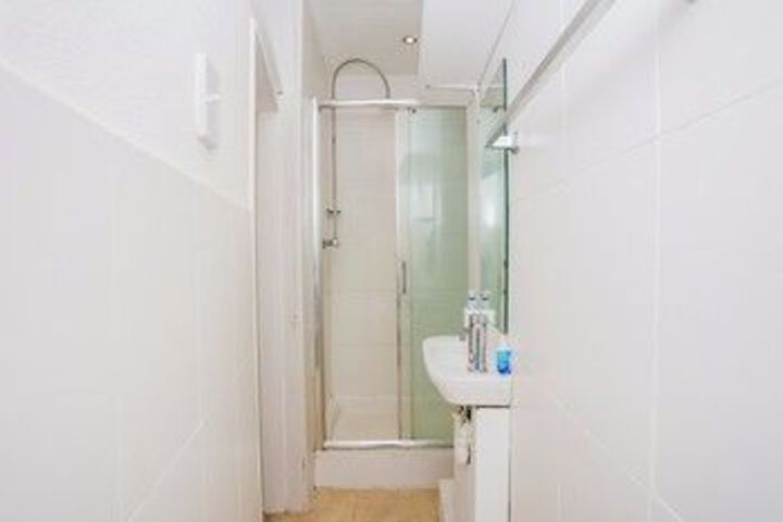 Room 5 of 23