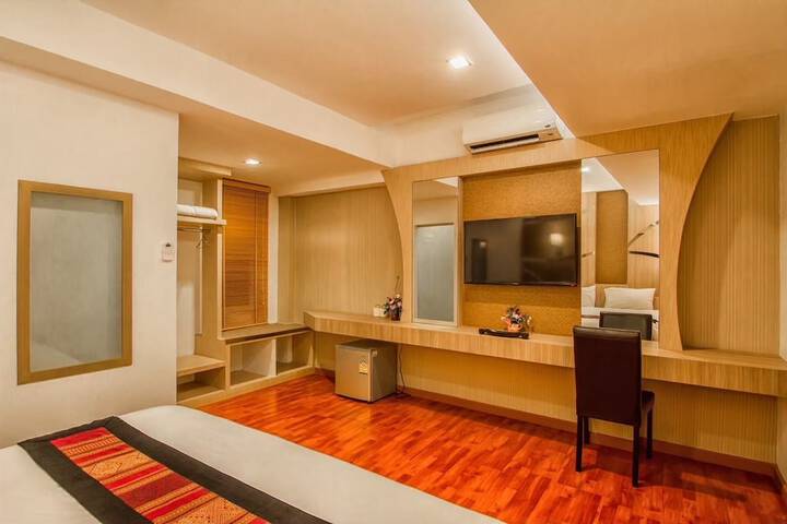 Room 14 of 86