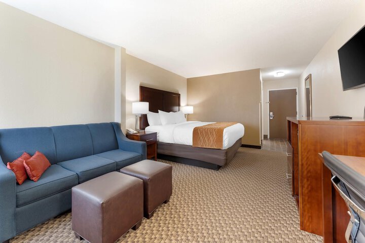 Room 8 of 41
