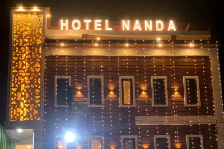 Lushy Days Hotel Nanda
