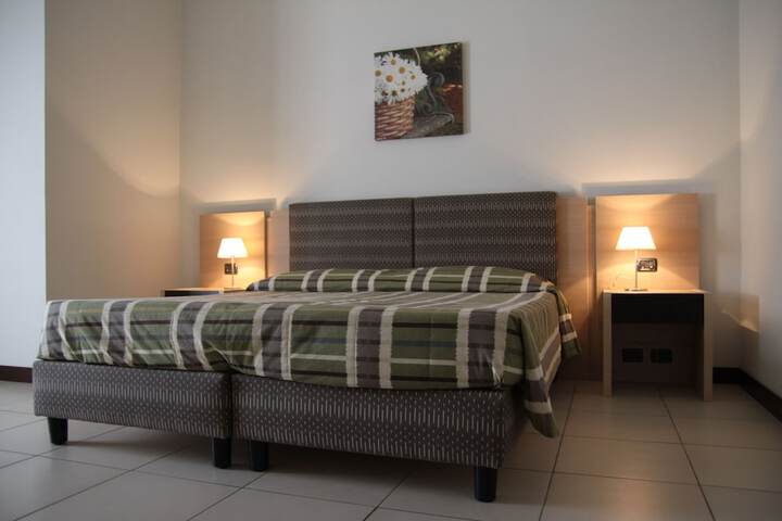 Room 12 of 74