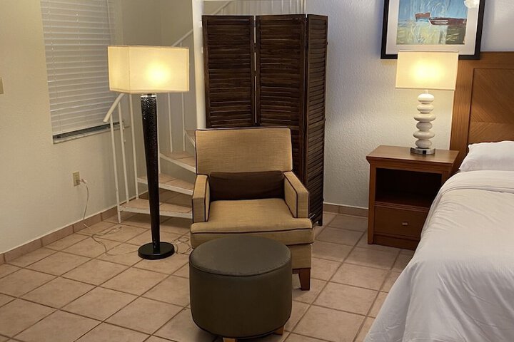 Room 5 of 31