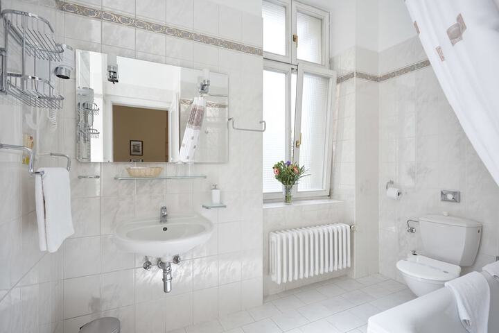 Bath Photo